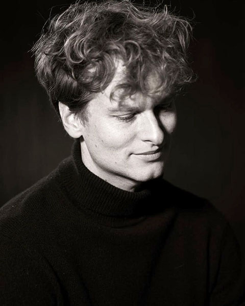 Thom Glover